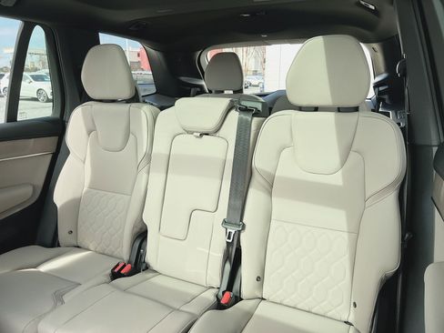 New 2026 Volvo XC90 B6 Plus w/ Protection Package Premier AWD/4WD image 25