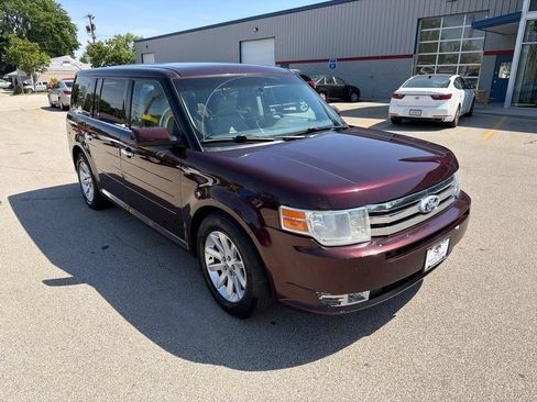 Used 2011 Ford Flex SEL w/ Rapid Spec Order Code FWD image 2