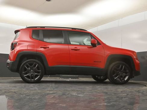 Used 2022 Jeep Renegade Latitude w/ Sun/Sound Group AWD/4WD image 21