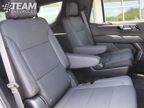Used 2026 Chevrolet Tahoe LT w/ Comfort Package AWD/4WD image 26