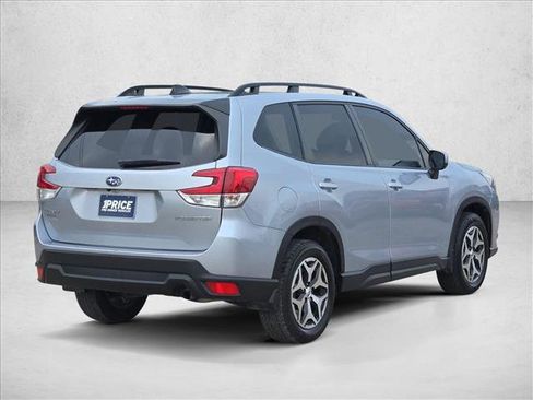 Used 2024 Subaru Forester Premium AWD/4WD image 5