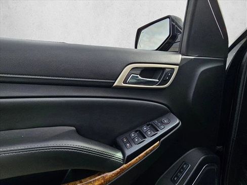 Used 2015 GMC Yukon XL Denali w/ Touring Package image 9