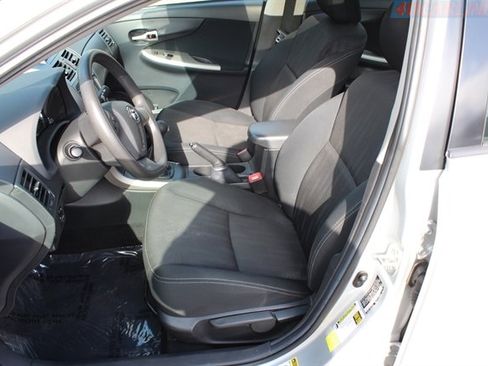 Used 2013 Toyota Corolla S w/ Premium Pkg FWD image 9