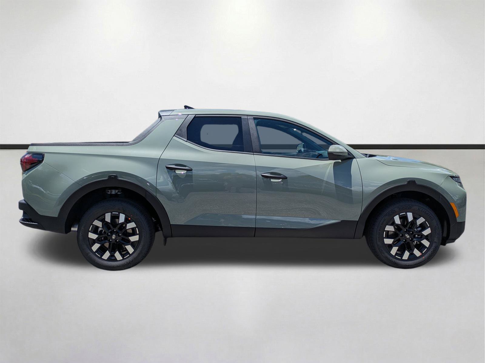 New 2027 Hyundai Santa Cruz SE FWD image 4