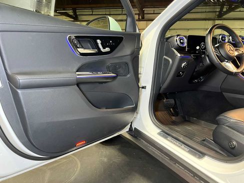 Used 2026 Mercedes-Benz GLC 300 4MATIC image 20