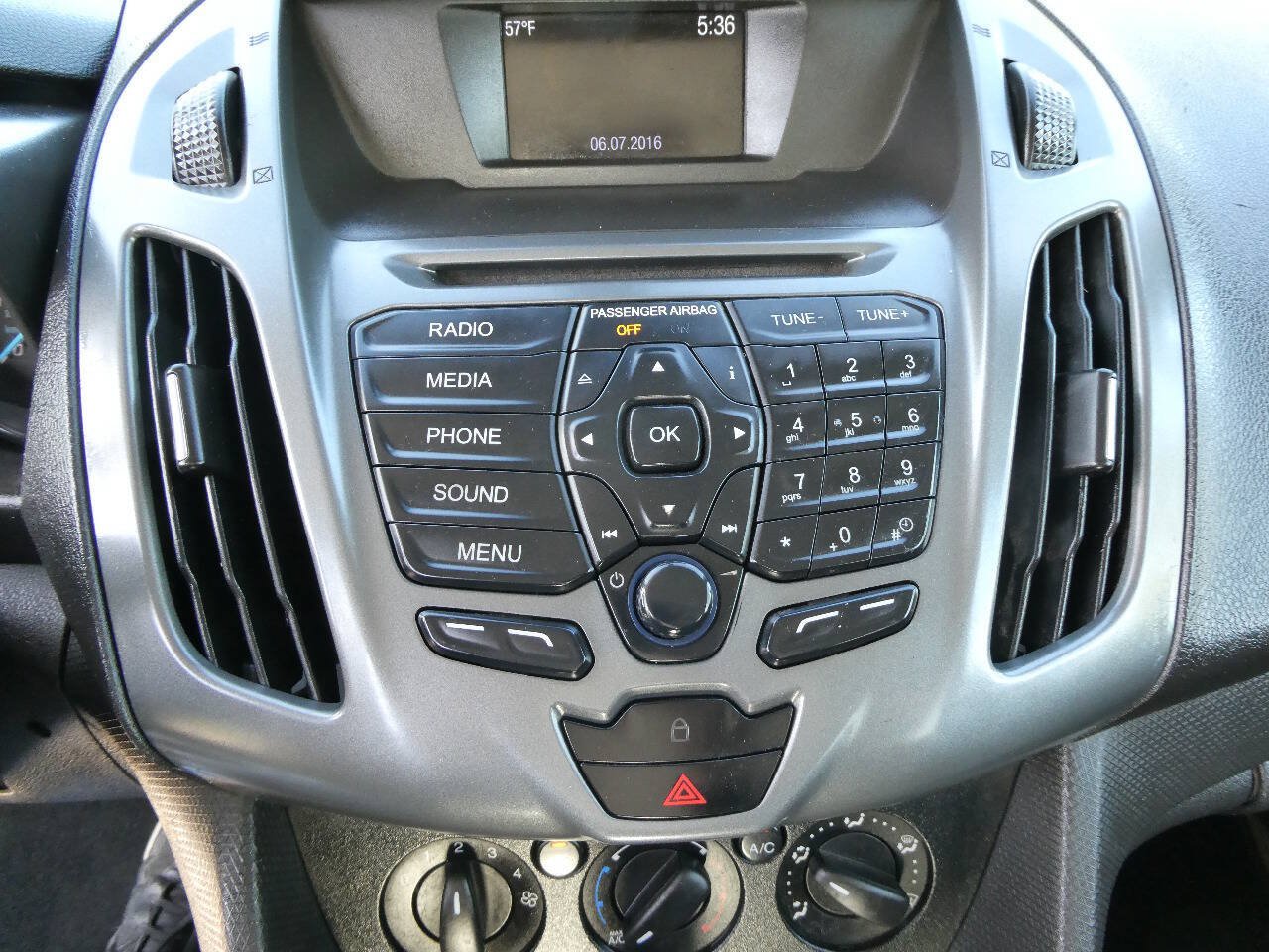 Used 2016 Ford Transit Connect XL FWD image 18