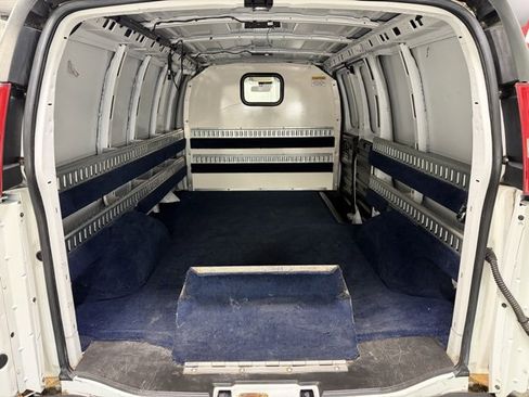 Used 2019 Chevrolet Express 2500 image 9