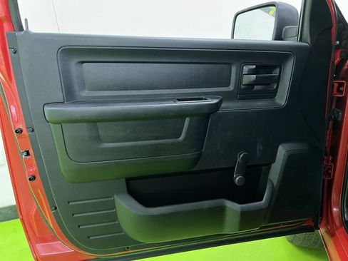 Used 2014 RAM 1500 Express RWD image 14