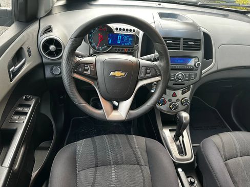 Used 2015 Chevrolet Sonic LT image 11