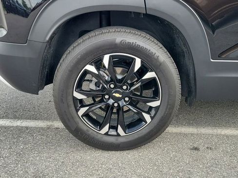 Used 2023 Chevrolet TrailBlazer LT w/ Convenience Package FWD image 7