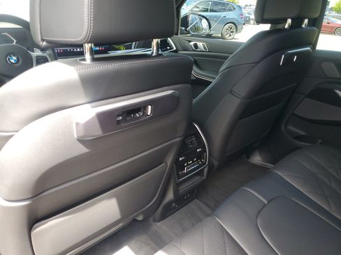 Used 2026 BMW X5 xDrive40i w/ M Sport Package AWD/4WD image 28