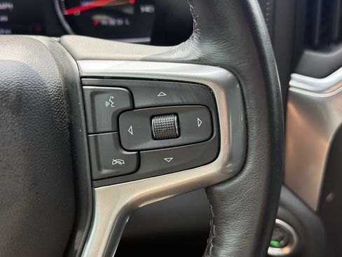 Used 2022 Chevrolet Silverado 1500 LTZ w/ LTZ Convenience Package II RWD image 17
