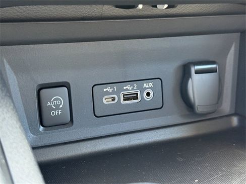 New 2025 Nissan Sentra SV image 24