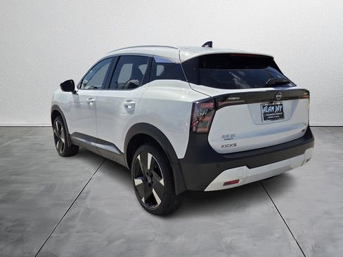 Used 2026 Nissan Kicks SR image 4