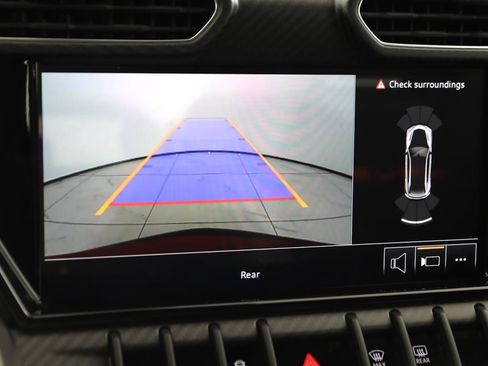 Used 2024 Lamborghini Urus Performante image 11