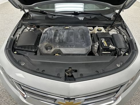 Used 2019 Chevrolet Impala LT w/ LT Leather Package FWD image 16