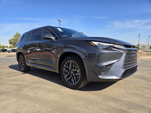 New 2026 Lexus TX 350 AWD image 2