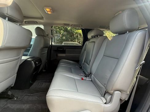 Used 2013 Toyota Sequoia SR5 w/ Premium Pkg RWD image 19