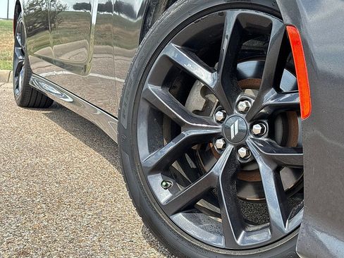 Used 2023 Dodge Charger R/T RWD image 2