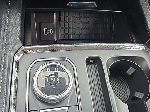 Used 2024 Ford Expedition Max XLT image 28