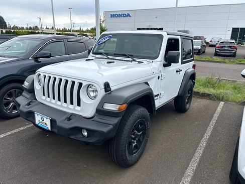 Used 2021 Jeep Wrangler Sport AWD/4WD image 3