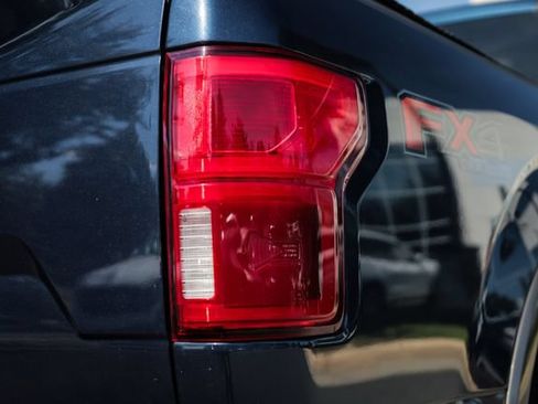 Used 2018 Ford F150 Lariat w/ Equipment Group 502A Luxury AWD/4WD image 27