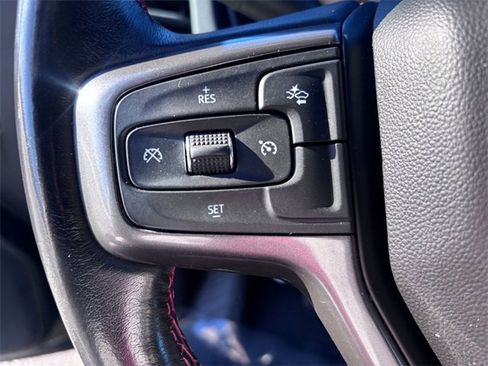 Used 2023 Chevrolet Suburban RST image 17