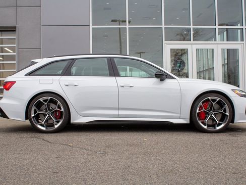 Used 2026 Audi RS 6 performance image 4