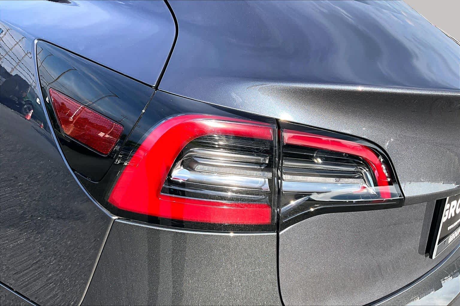 Used 2020 Tesla Model 3 Long Range AWD/4WD image 28