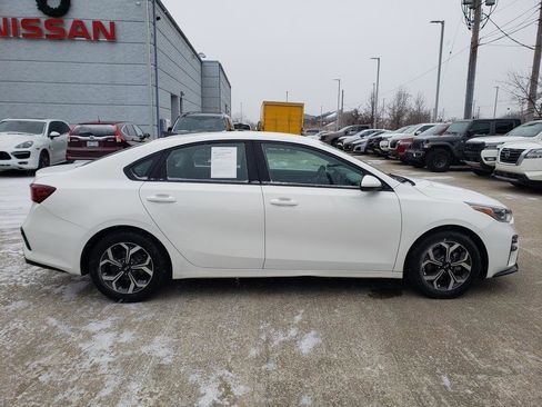 Used 2020 Kia Forte LXS image 11