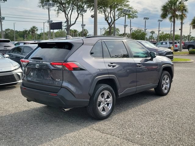 Used 2025 Toyota RAV4 XLE w/ Convenience Package FWD image 6