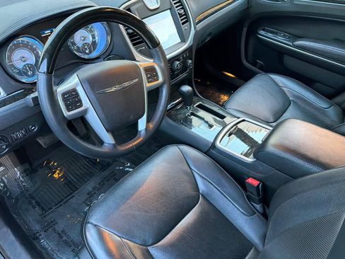 Used 2014 Chrysler 300 C image 13