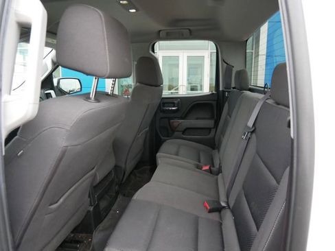 Used 2017 GMC Sierra 1500 SLE w/ SLE Value Package AWD/4WD image 5