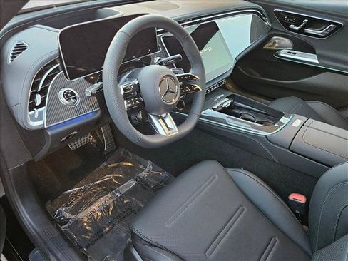 New 2026 Mercedes-Benz E 53 AMG e 4MATIC Sedan image 3