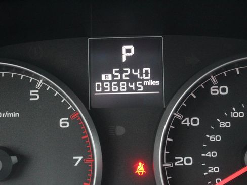 Used 2013 Subaru Legacy 2.5i Premium image 23