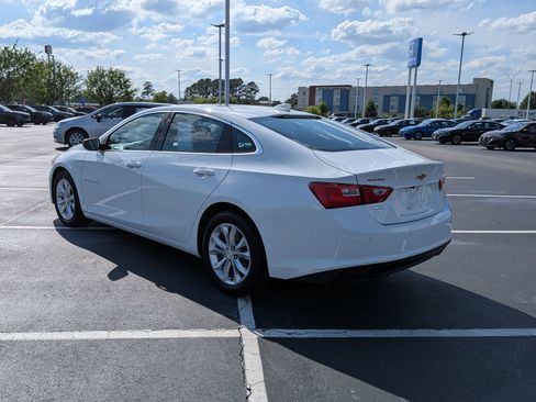 Used 2024 Chevrolet Malibu LT FWD image 5