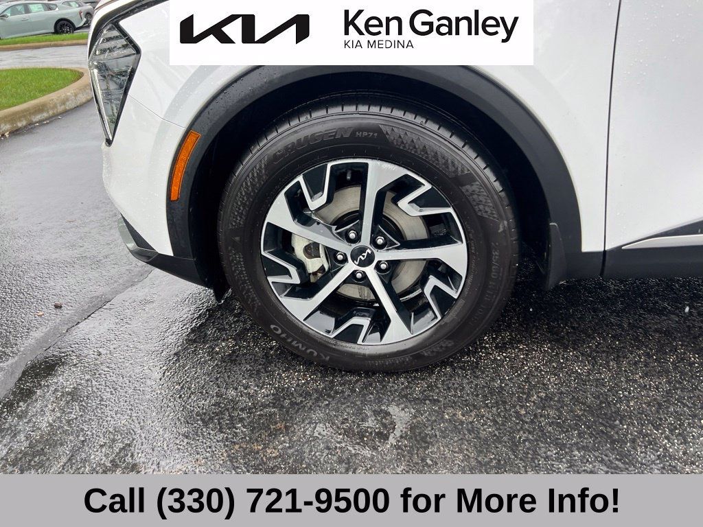 Certified 2024 Kia Sportage EX FWD image 17
