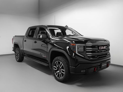 Used 2024 GMC Sierra 1500 AT4 w/ AT4 Carbonpro Edition AWD/4WD image 10