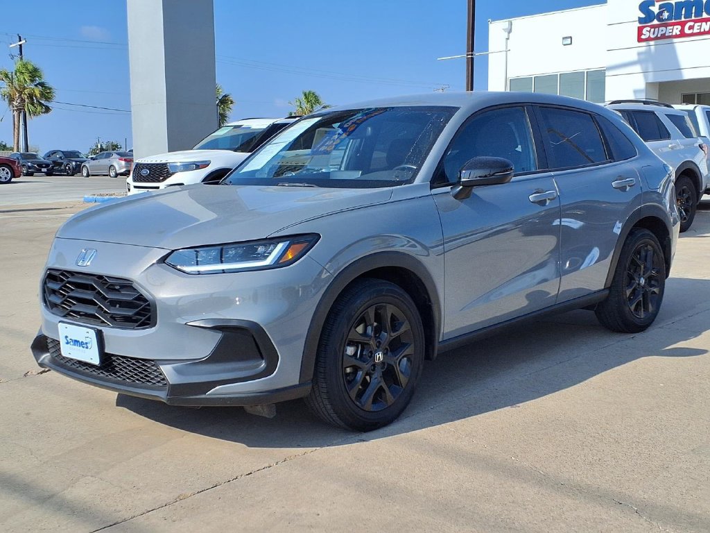 Used 2025 Honda HR-V Sport image 4