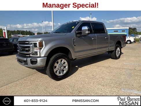 Used 2021 Ford F250 Platinum w/ FX4 Off-Road Package AWD/4WD image 2