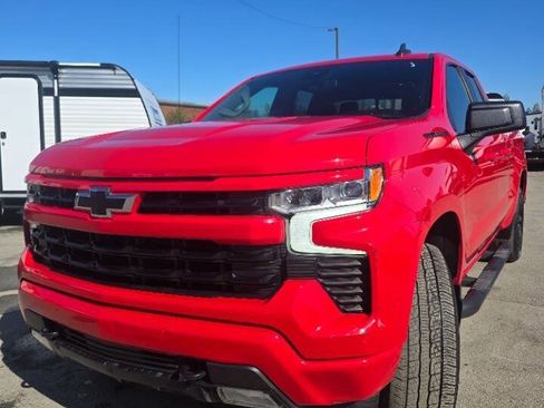 Used 2023 Chevrolet Silverado 1500 RST w/ Convenience Package II AWD/4WD image 2