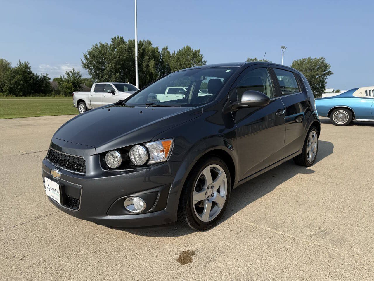 Used 2013 Chevrolet Sonic LTZ FWD image 2
