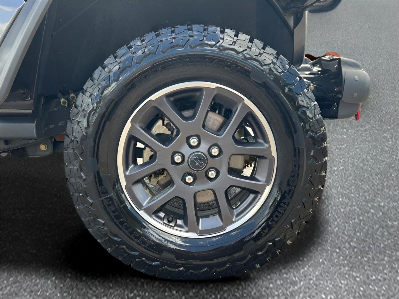 Used 2021 Jeep Gladiator Overland AWD/4WD image 10