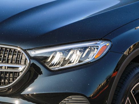 New 2026 Mercedes-Benz GLC 300 4MATIC image 8