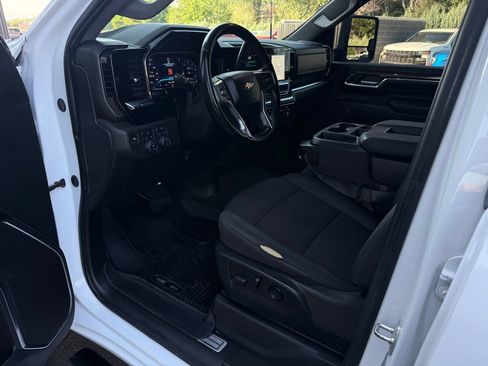 Used 2024 Chevrolet Silverado 2500 LT w/ Convenience Package AWD/4WD image 19
