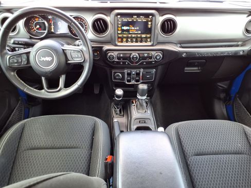 Used 2021 Jeep Wrangler Unlimited Sport AWD/4WD image 4