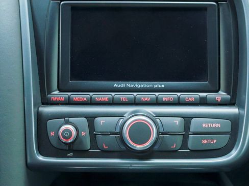 Used 2011 Audi R8 V10 image 73