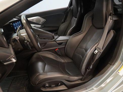 Used 2022 Chevrolet Corvette Stingray Preferred Cpe w/ Battery Protection Package RWD image 3