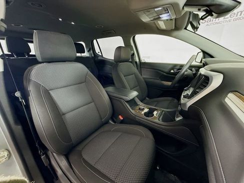 Used 2023 GMC Acadia SLE w/ Driver Convenience Package image 31