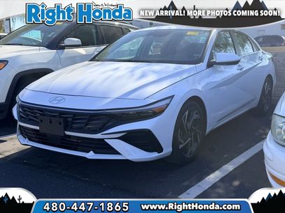 Used 2025 Hyundai Elantra SEL